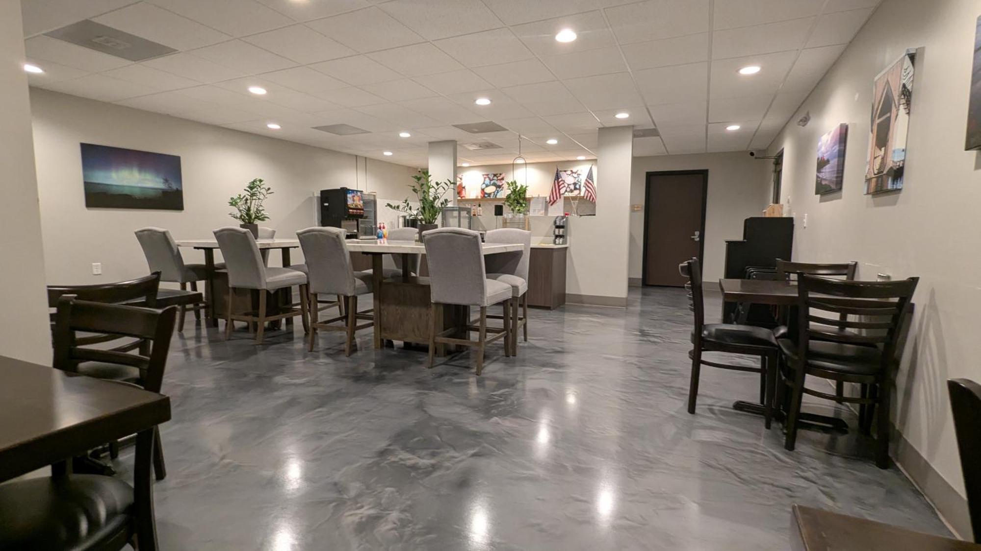 Superior Stay Hotel Marquette Luaran gambar