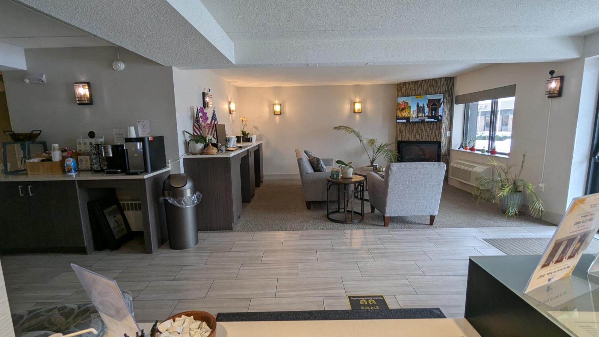 Superior Stay Hotel Marquette Luaran gambar